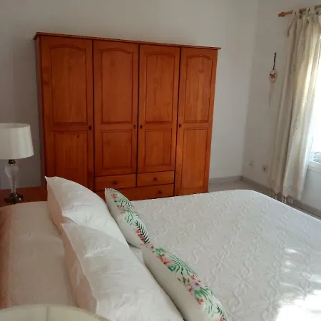 Casa Guriamen Feriehus *